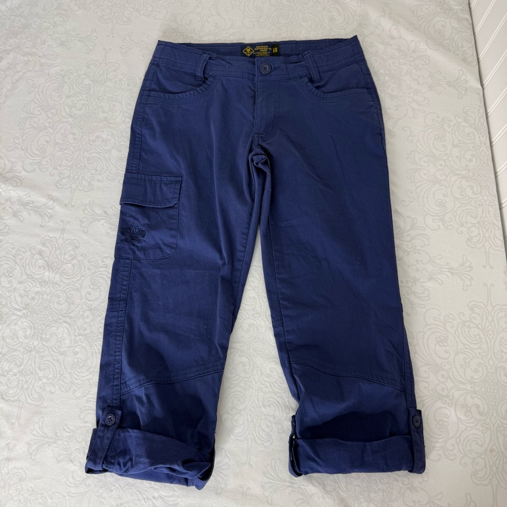 Cub Scout Girl’s Uniform Roll-Up Pants in Blue Size Medium (10)